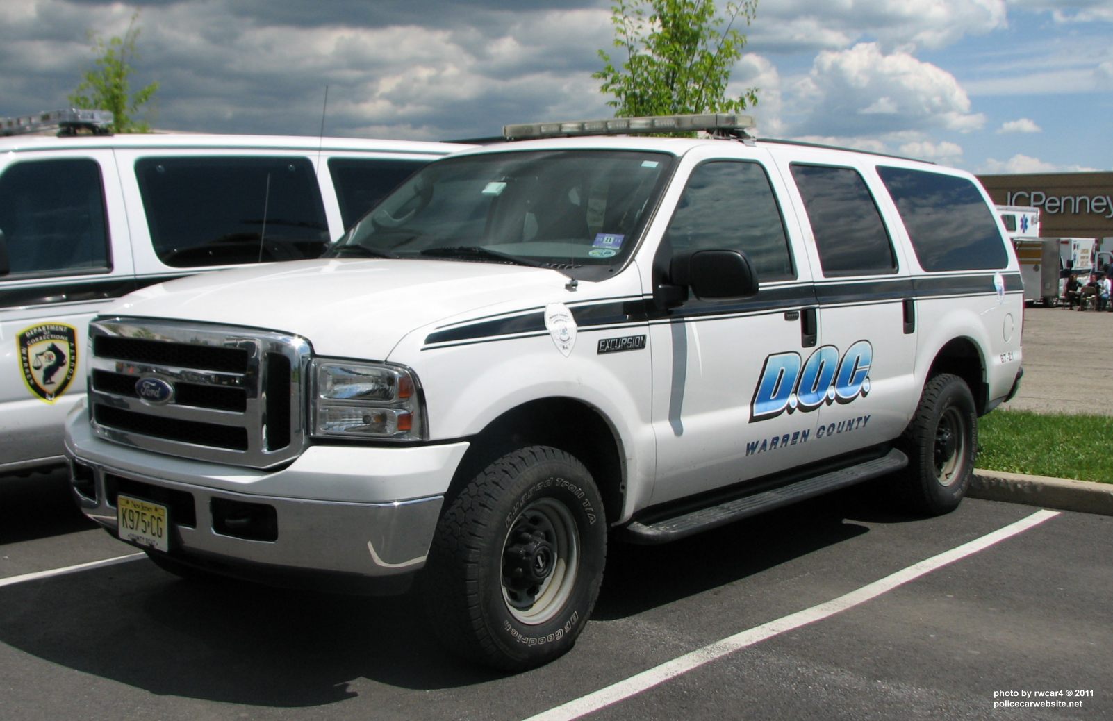 ford excursion police
